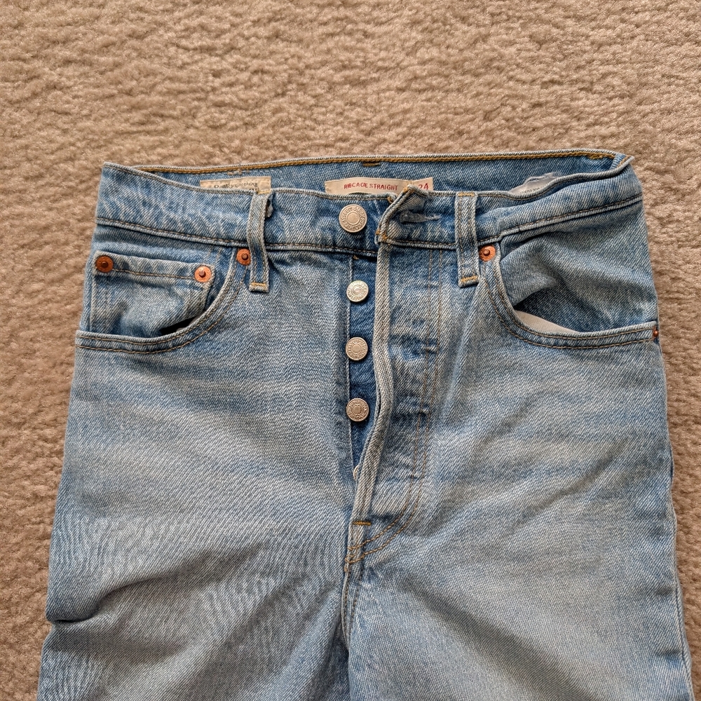 Levi's Ribcage Straight - Picture 3 of 10